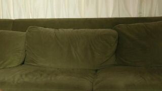 Relaxing sex massage with a nice masseuse in panties