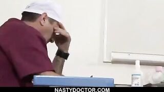 The doctor checked the girl and stretched her pussy with a speculum