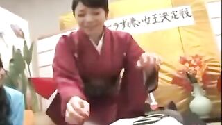 Hairy pussy of Asian beauty exposed in the public hot spring