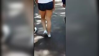 A beautiful ass of a student who invited someone to herself