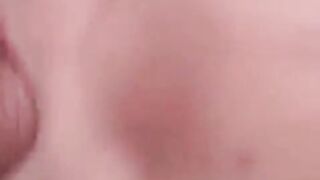 An experienced woman made a stunning blowjob for her lover