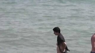 Bathing in the sea naked is very refreshing, try it!