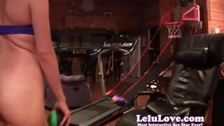 The guy licks the pussy of his girlfriend passionately
