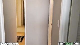 Student has sex with a girl in the hostel, it was casual