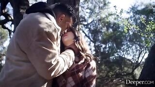 Bella Dona gets her asshole gapped by two cocks in HD