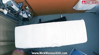 Horny masseur fucks 19-year-old girl after oiling her body
