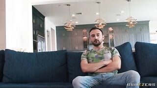 An informal meeting format, a girl is getting fucked doggy style