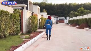 She loves to have sex in all kinds of roleplay and cosplay