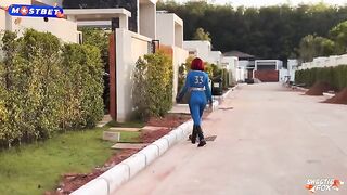 She loves to have sex in all kinds of roleplay and cosplay