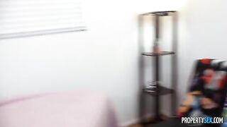A girl in an anal sex has shown all her holes