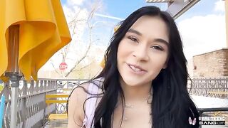 You think that ladies on the first date do not suck? Think again!