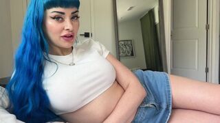 A girl with big boobs is always attracting guys, even her stepbrother