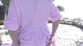 Relaxation in the public park, and ejaculation - the French fountain woman