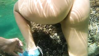 Underwater sex with a gorgeous girl is very exciting