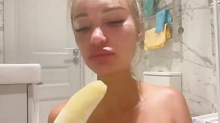 Monika Fox got her asshole stuffed with a banana in a steamy solo session