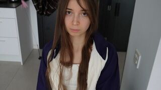 A girl cheered up her guy with a blowjob in a steamy homemade scene