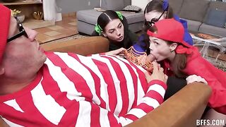 My eyes are darting around from the choice of pussies - Foursome Action