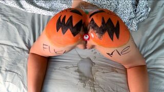 Fucked a pumpkin so hard it shook, just like real sex!