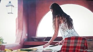 Fisting masturbation makes the girl cum hard and her legs give way
