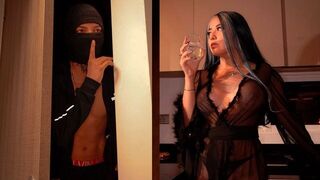 The burglar's prize turned out to be the housewife's tight pussy