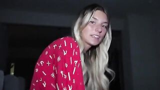 Stepbrother filmed his stepsister in a steamy, intimate scene