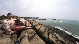A juicy ass worth living for, with a passionate and intense outdoor encounter