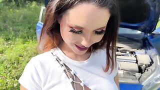A young girl came to visit and had sex in the car