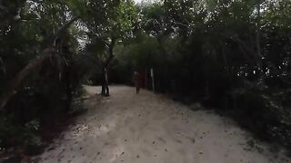 A girl with a huge ass was picked up at the beach