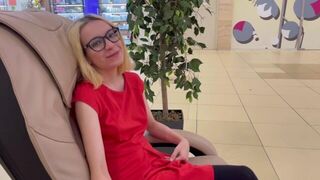 A beautiful girl agreed to have sex in the toilet for money