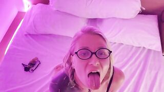 A hot girl has sex with her boyfriend and gets cum on her face