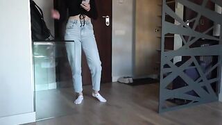 My stepsister came home early and begged me to fuck her while I was watching porn